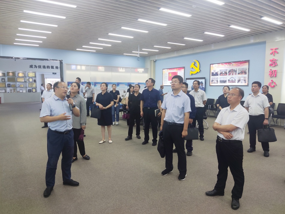 2024年7月17日，市國資委系統(tǒng)在公司開展“三組聯(lián)建”現(xiàn)場觀摩1（公司展廳）_副本